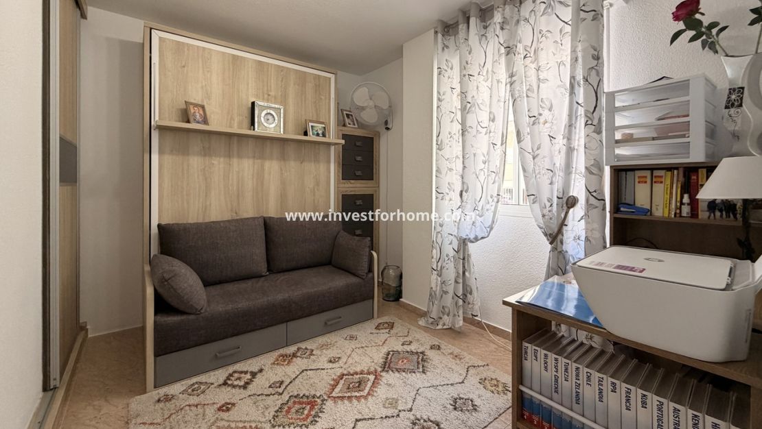 Reventa - Apartamento - Torrevieja - Urb. Calas Blancas III