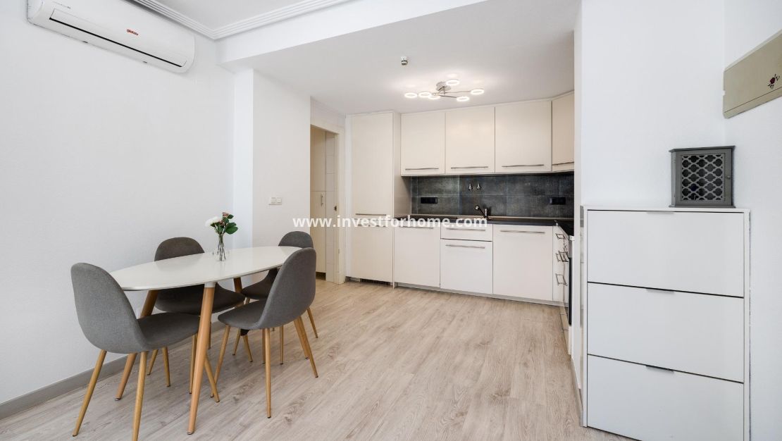 Reventa - Bungalow - Torrevieja - aguas nuevas