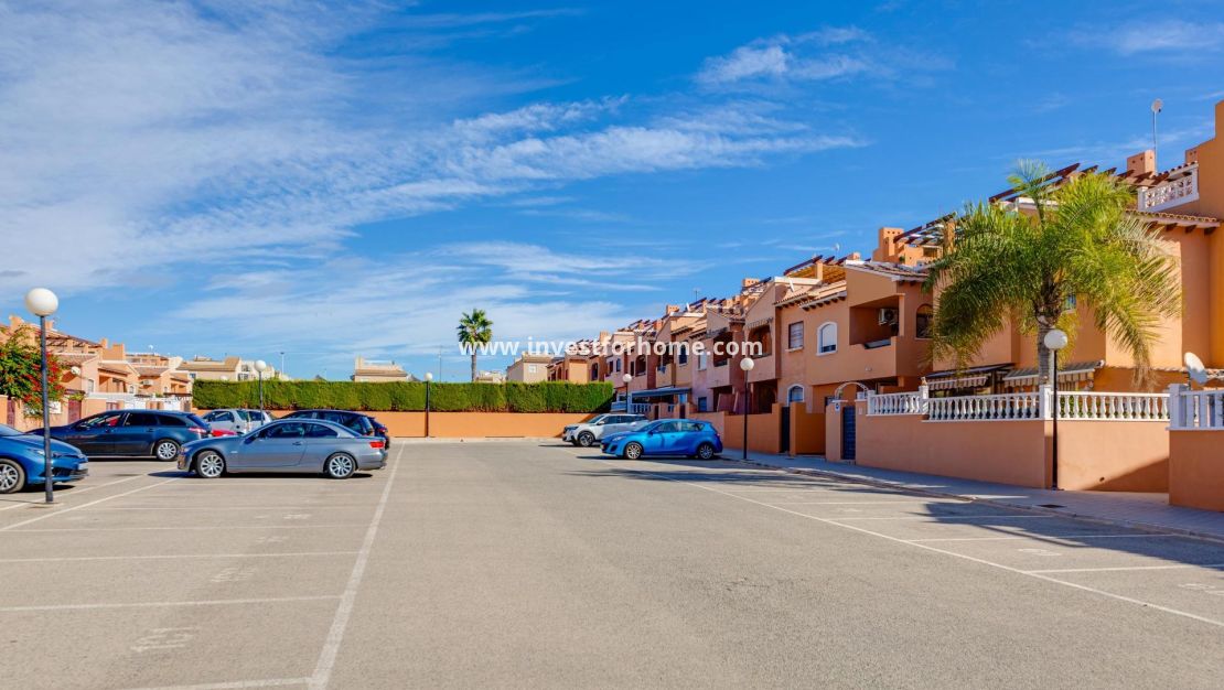 Reventa - Bungalow - Torrevieja - aguas nuevas