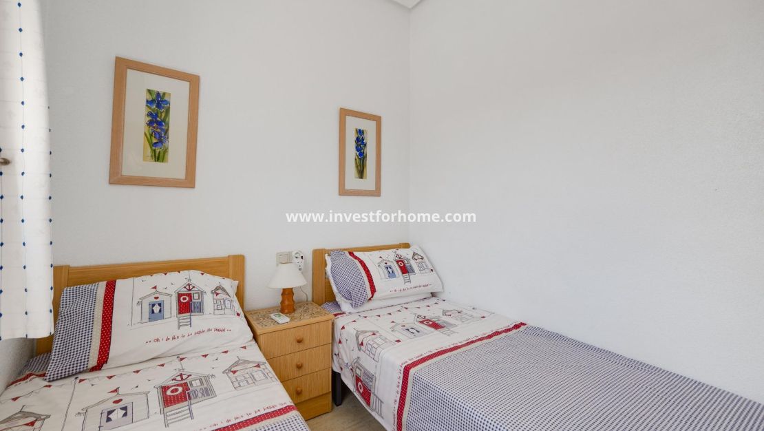 Reventa - Bungalow - Torrevieja - aguas nuevas