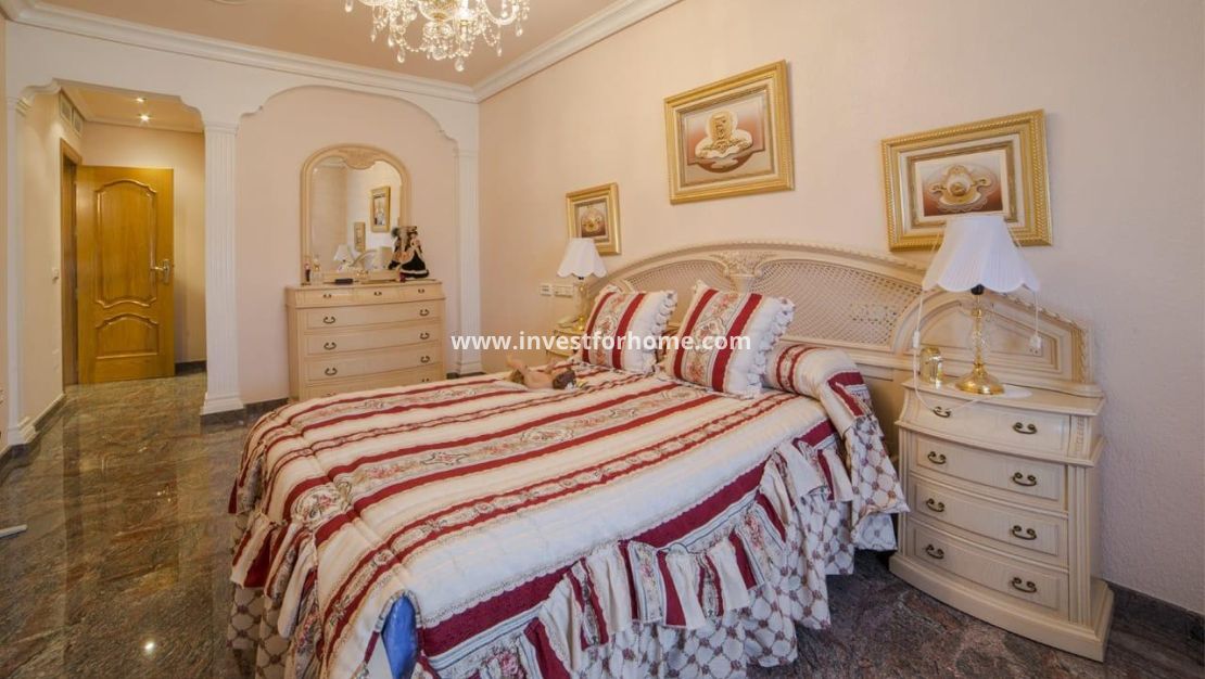 Reventa - Casa - Los Alcázares - Centro
