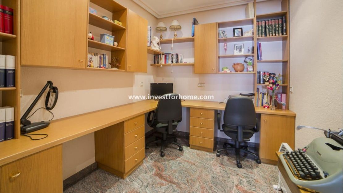 Reventa - Casa - Los Alcázares - Centro