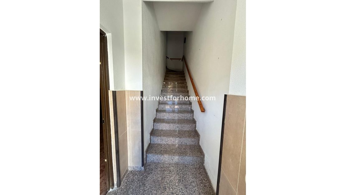 Reventa - Casa - Los Alcázares