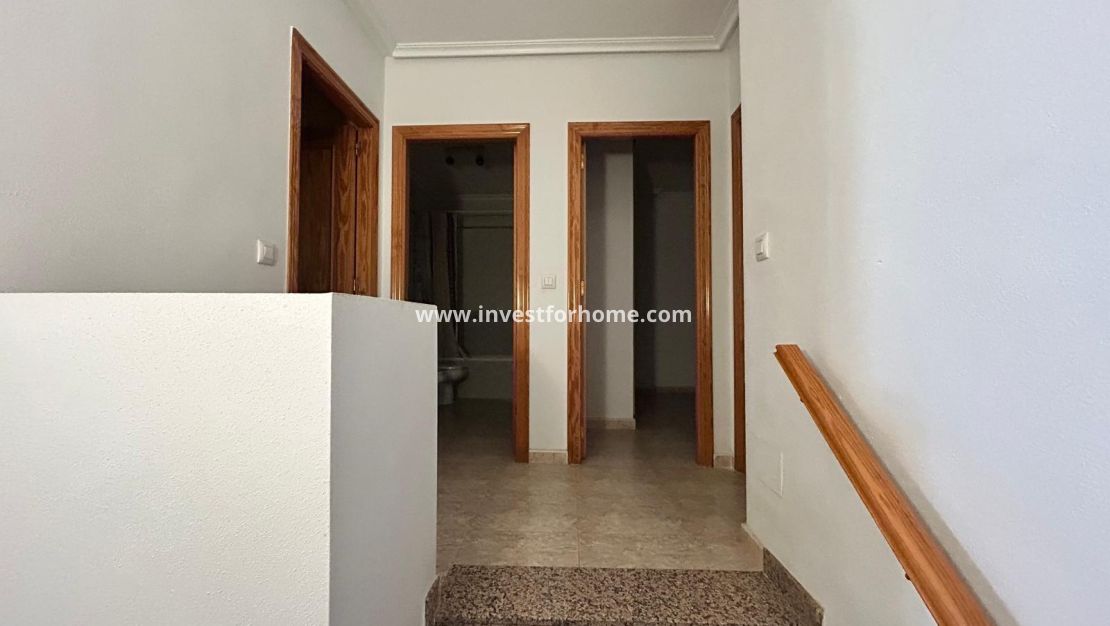 Reventa - Casa - Los Alcázares