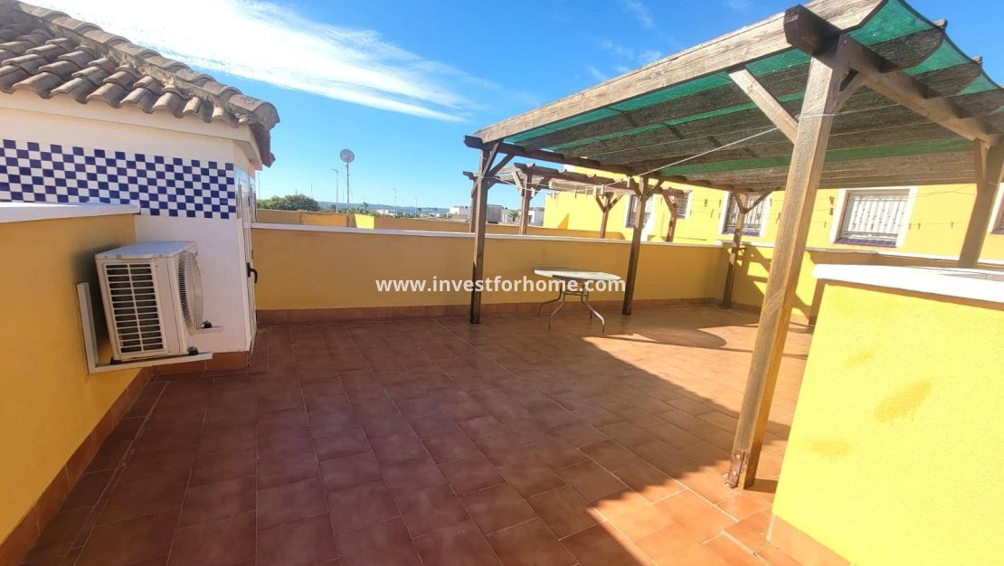 Reventa - Casa - Los Montesinos - Los Montesinos - Urb. La Herrada