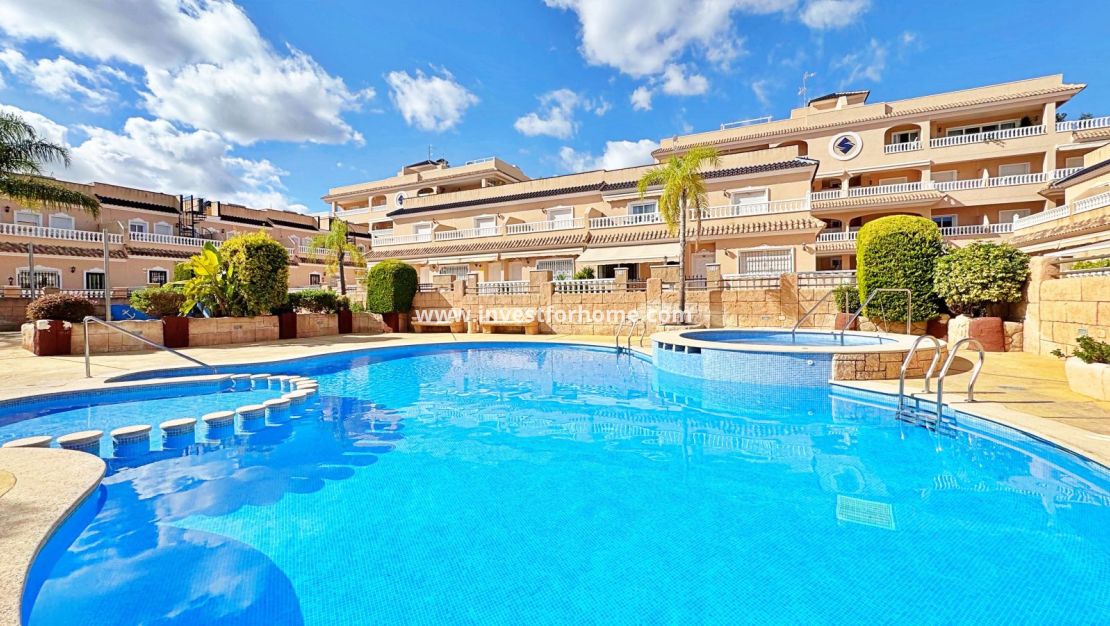 Reventa - Casa - Orihuela Costa - Costa Blanca