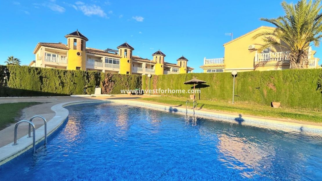 Reventa - Casa - Orihuela Costa - Costa Blanca