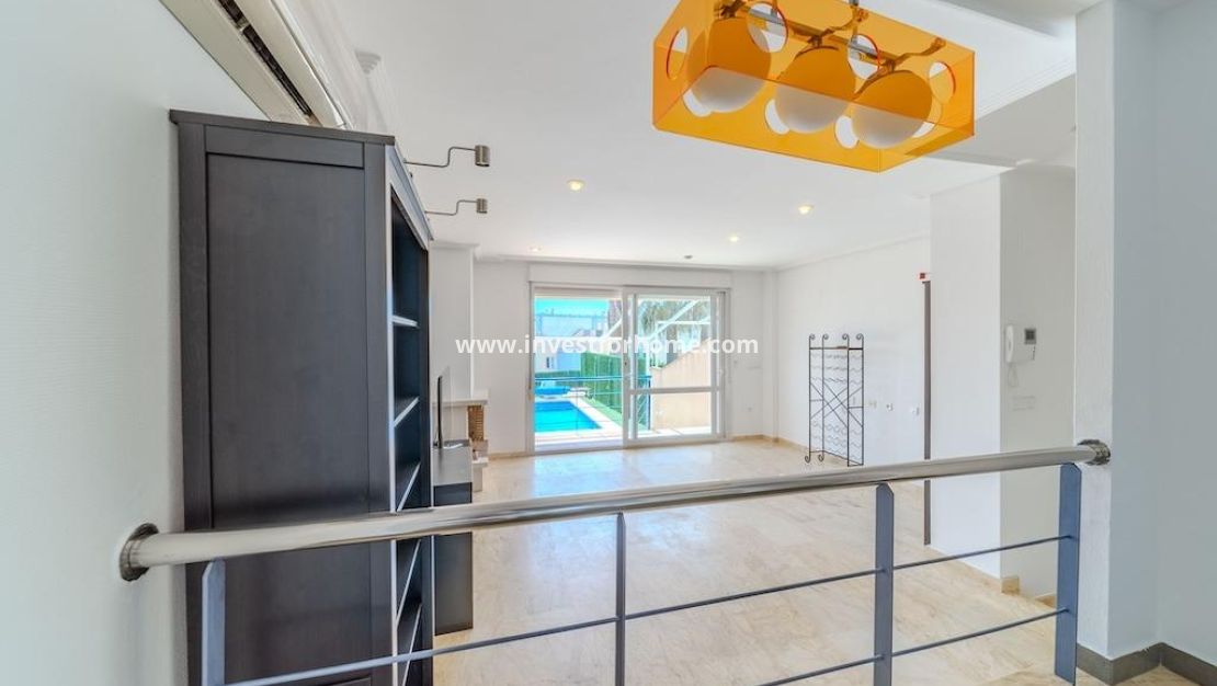 Reventa - Casa - Orihuela Costa - Costa Blanca