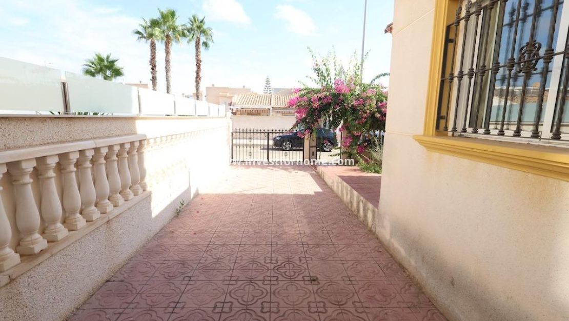 Reventa - Casa - Orihuela Costa - Costa Blanca