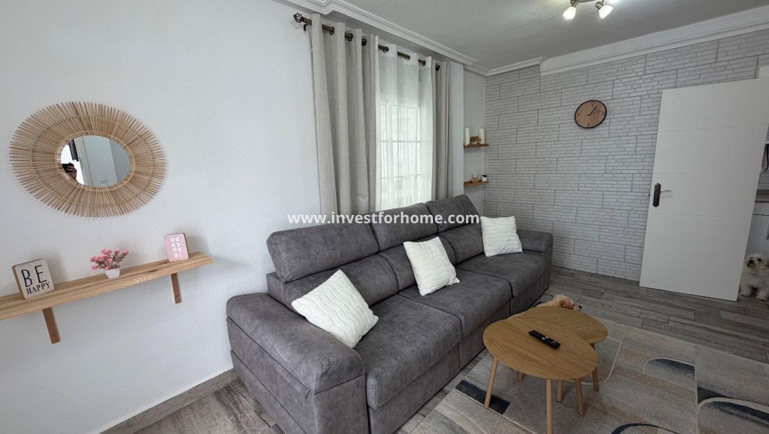 Reventa - Casa - Orihuela Costa - La Zenia