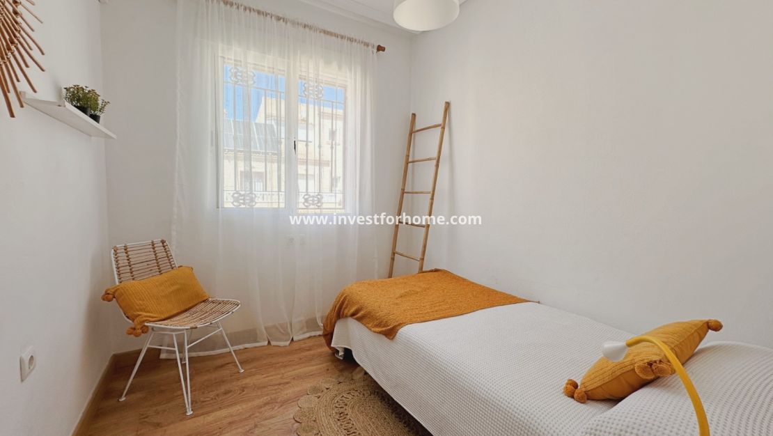 Reventa - Casa - Orihuela Costa - La Zenia
