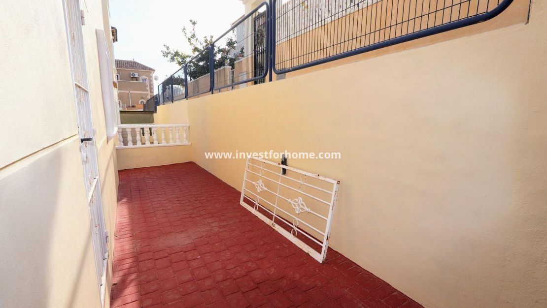 Reventa - Casa - San Miguel de Salinas - El Galán