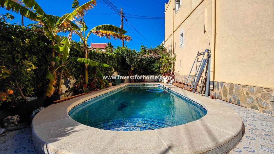 Reventa - Casa - San Miguel de Salinas - Inland