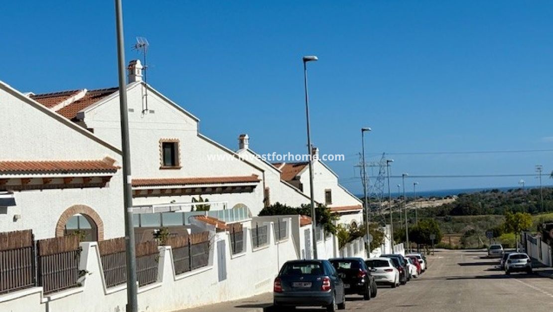 Reventa - Casa - San Miguel de Salinas - Inland