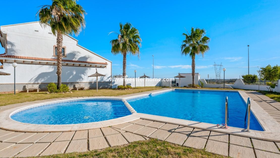 Reventa - Casa - San Miguel de Salinas - Inland