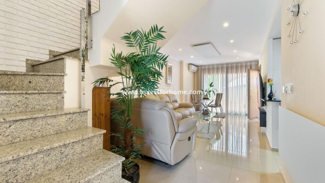 Reventa - Casa - Torrevieja - aguas nuevas