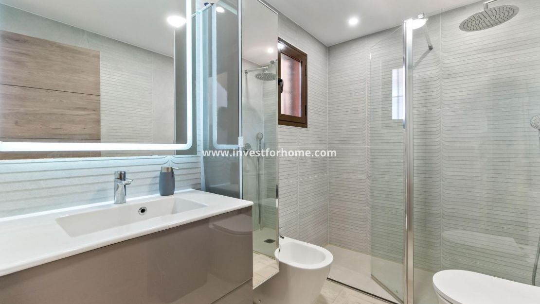 Reventa - Casa - Torrevieja - aguas nuevas