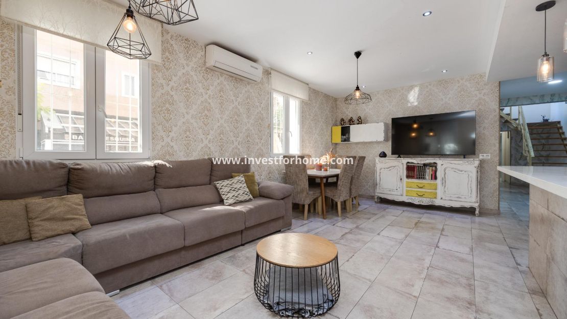 Reventa - Casa - Torrevieja - Centro