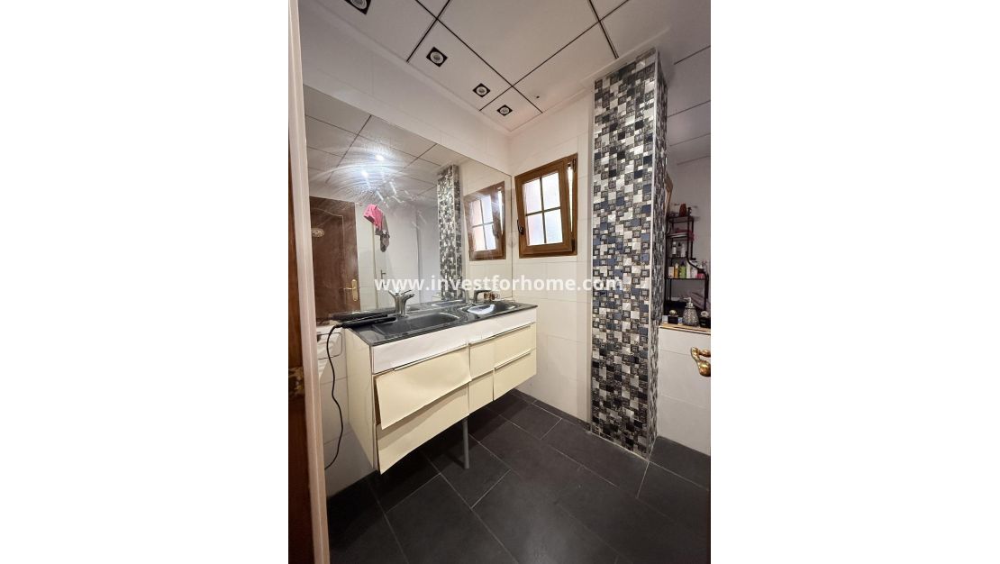 Reventa - Casa - Torrevieja - Centro