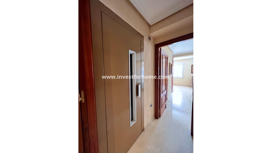 Reventa - Casa - Torrevieja - Centro