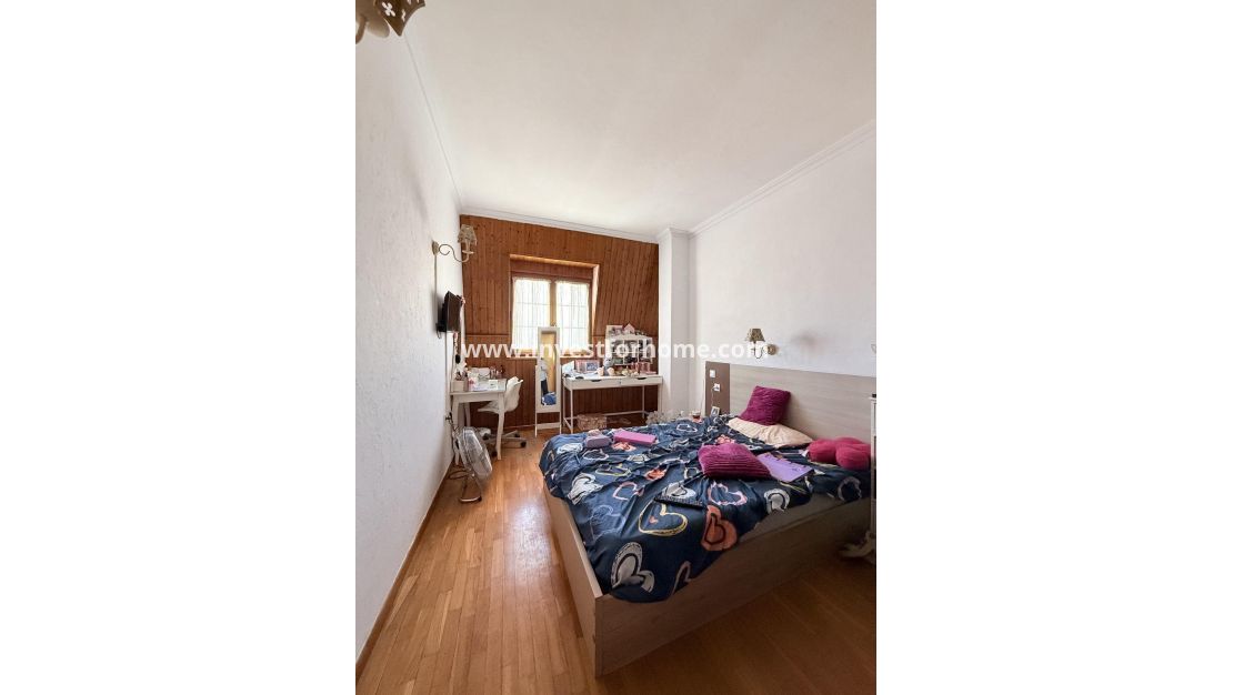 Reventa - Casa - Torrevieja - Centro