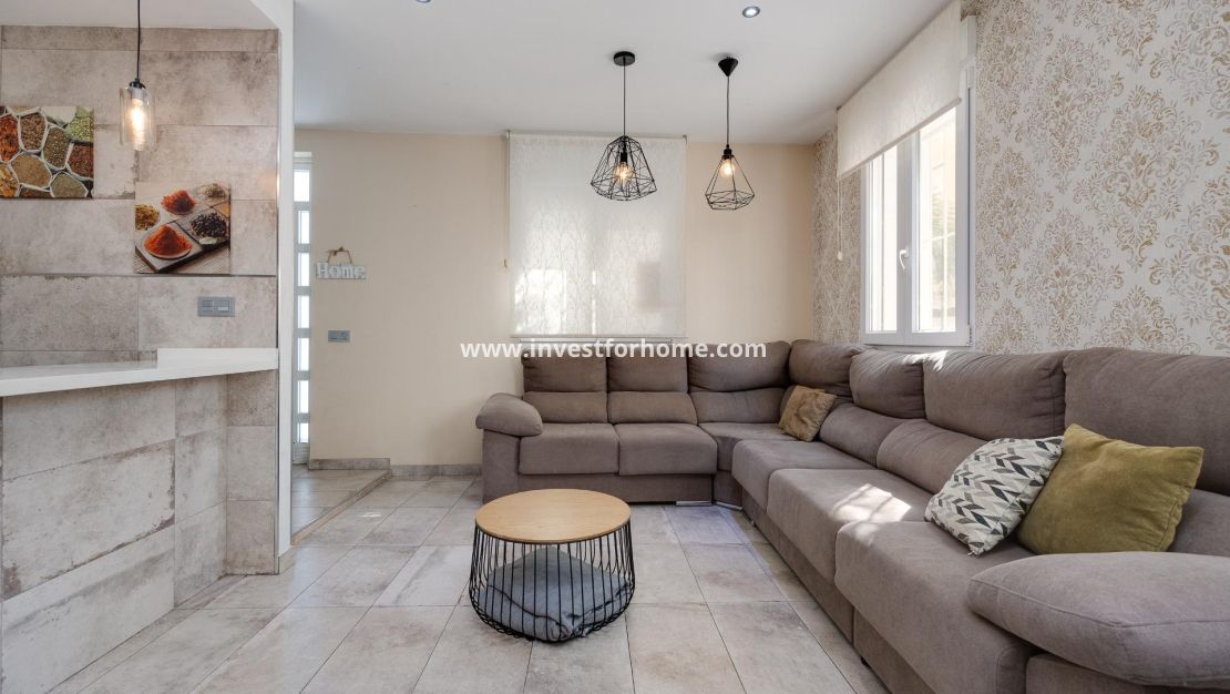 Reventa - Casa - Torrevieja - Centro