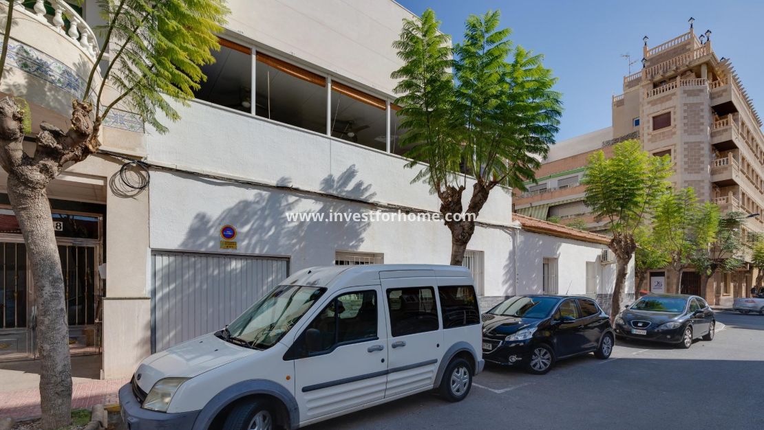 Reventa - Casa - Torrevieja - Centro