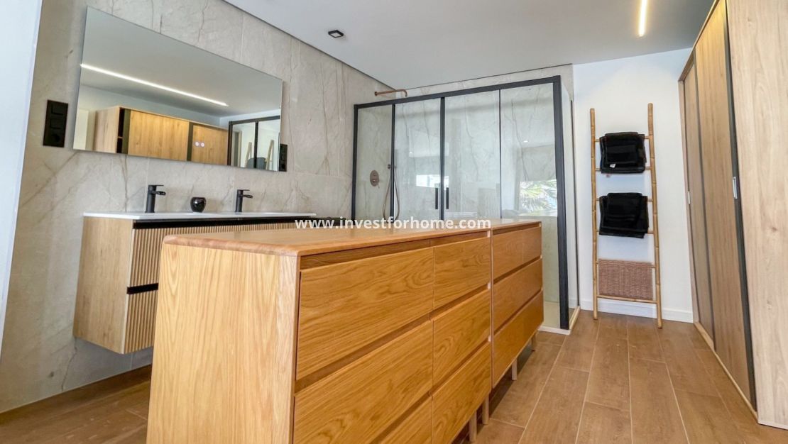 Reventa - Casa - Torrevieja - Costa Blanca