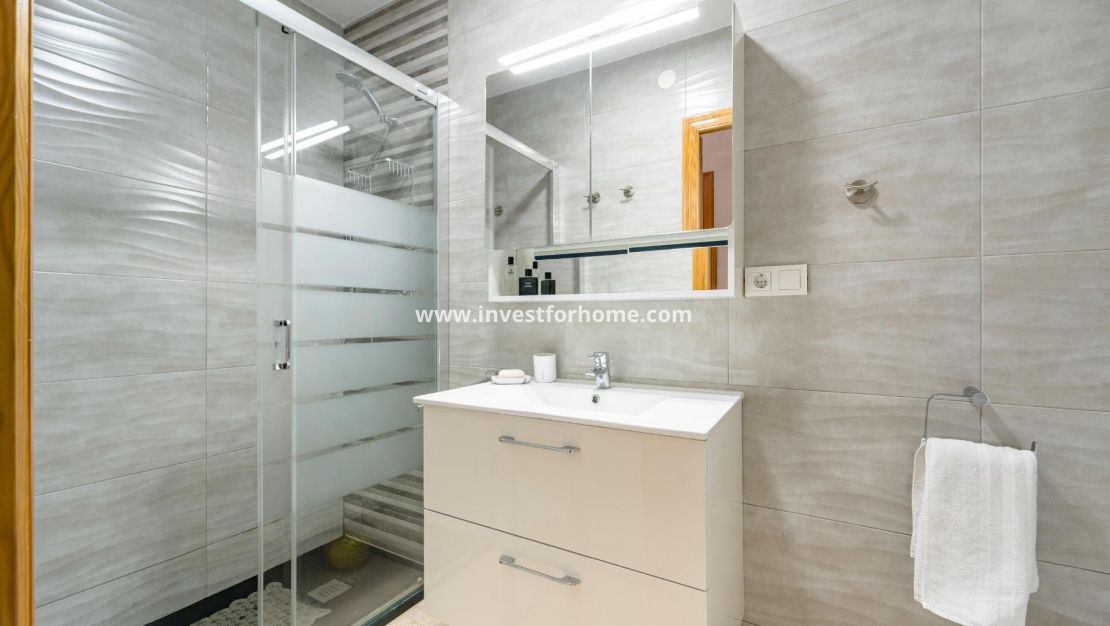 Reventa - Casa - Torrevieja - El Acequión - Los Náufragos