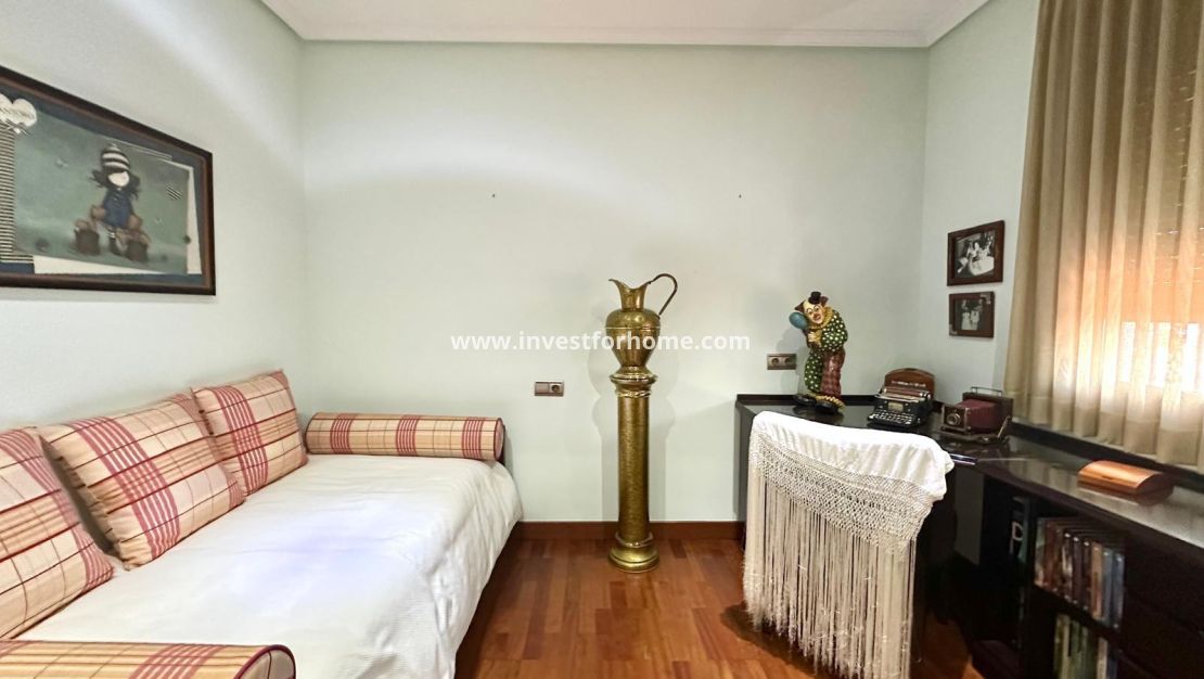 Reventa - Casa - Torrevieja - La Siesta-El Chaparral