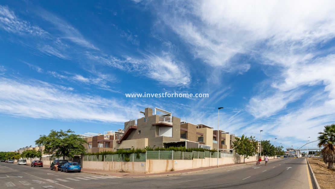 Reventa - Casa - Torrevieja - Nueva Torrevieja - Aguas Nuevas