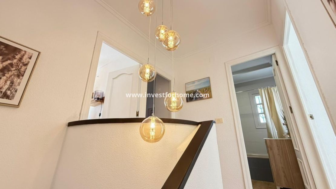 Reventa - Casa - Torrevieja - Nueva Torrevieja - Aguas Nuevas