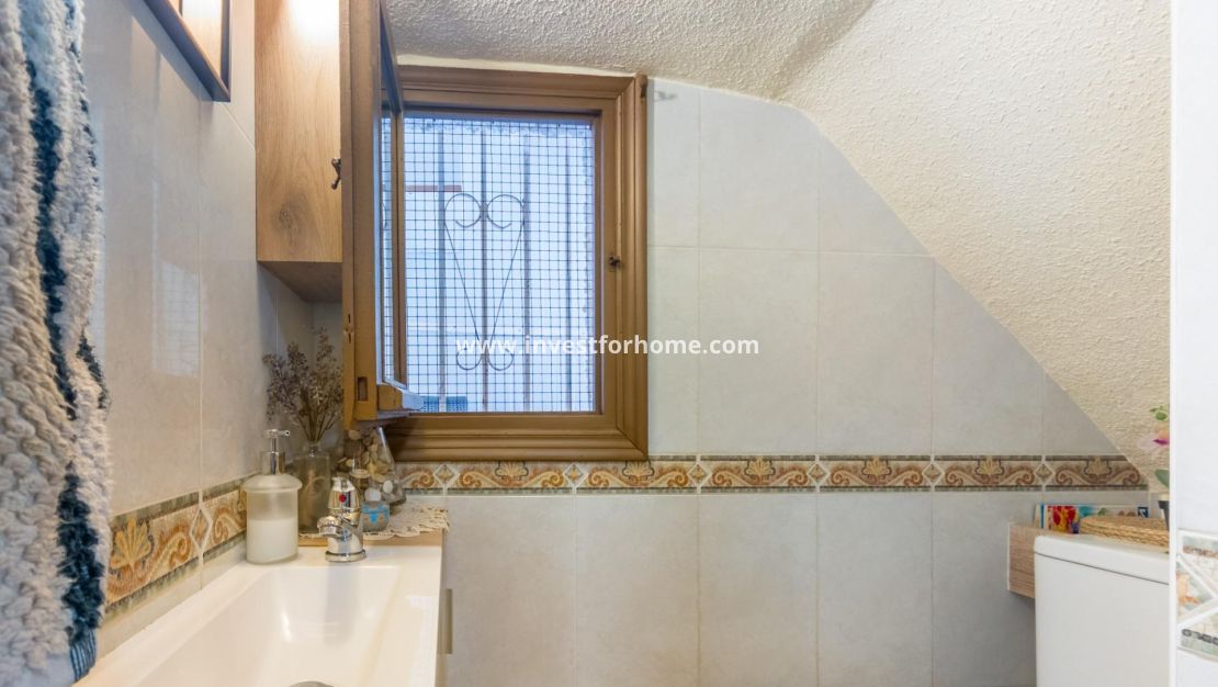 Reventa - Casa - Torrevieja - Nueva Torrevieja - Aguas Nuevas