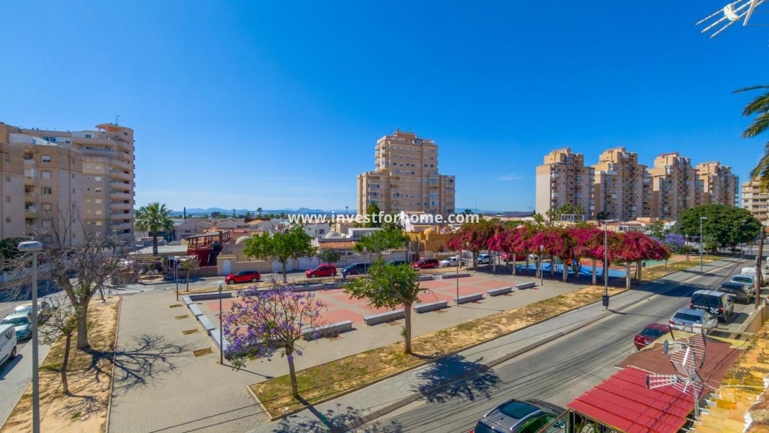 Reventa - Casa - Torrevieja - Nueva Torrevieja - Aguas Nuevas