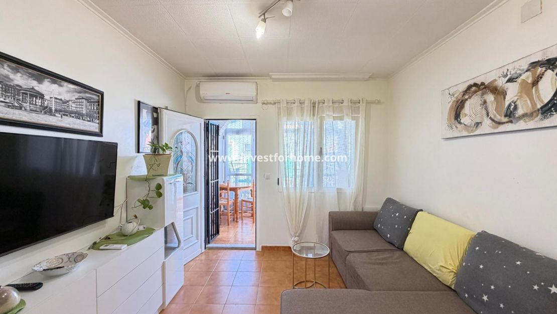 Reventa - Casa - Torrevieja - Nueva Torrevieja - Aguas Nuevas