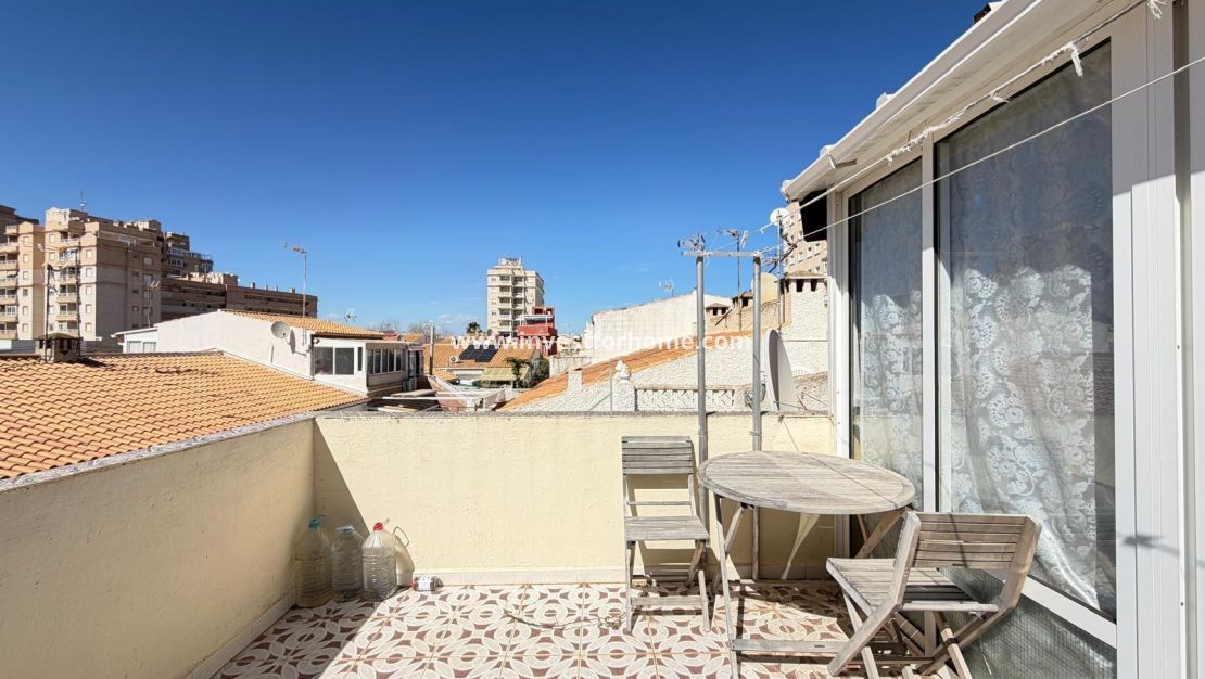 Reventa - Casa - Torrevieja - Nueva Torrevieja - Aguas Nuevas