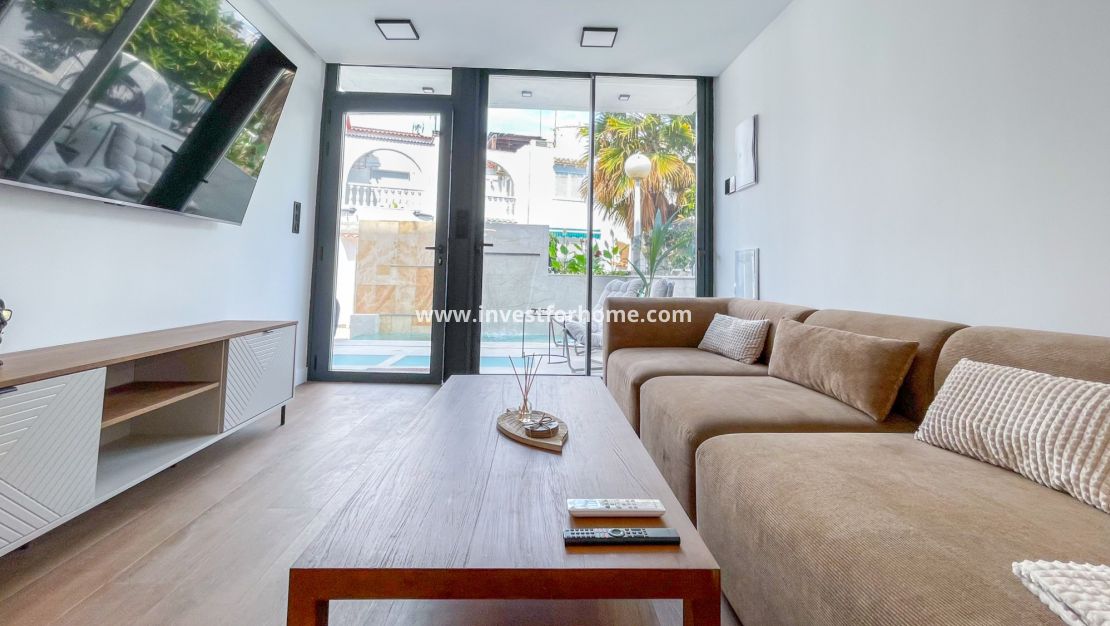 Reventa - Casa - Torrevieja - Nueva Torrevieja - Aguas Nuevas