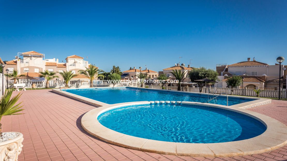 Reventa - Casa - Torrevieja - Nueva Torrevieja - Aguas Nuevas