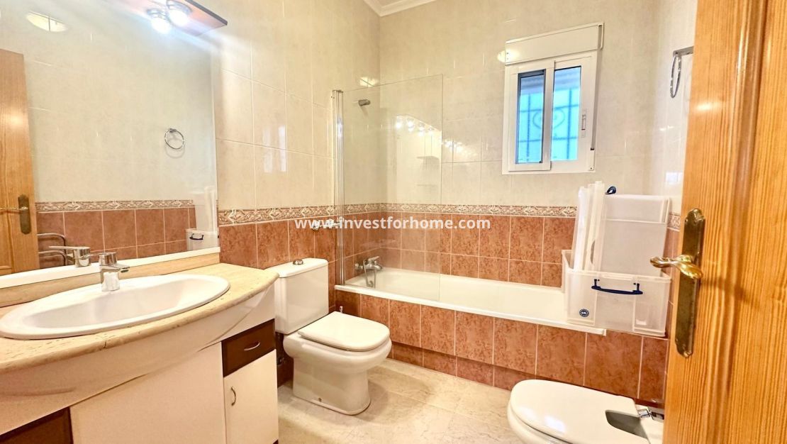 Reventa - Chalet - Bigastro - Comunidad Valenciana