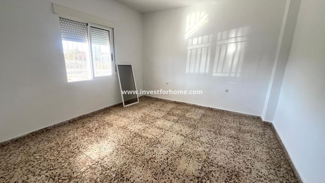 Reventa - Chalet - Las Encebras - Inland