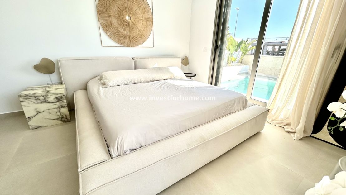 Reventa - Chalet - Las Filipinas - Inland