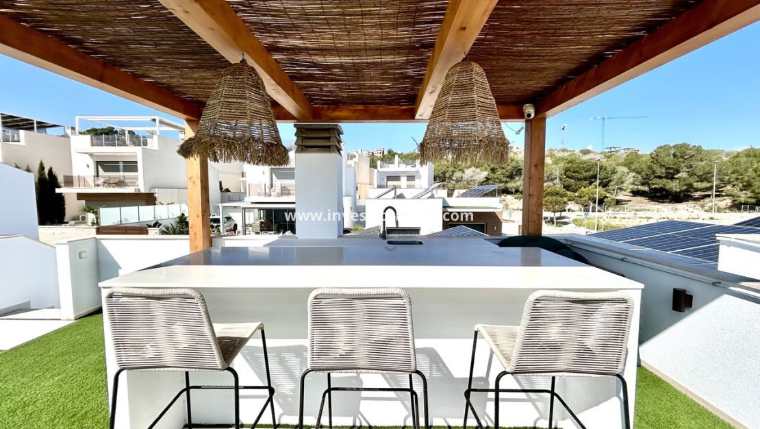 Reventa - Chalet - Las Filipinas - Inland