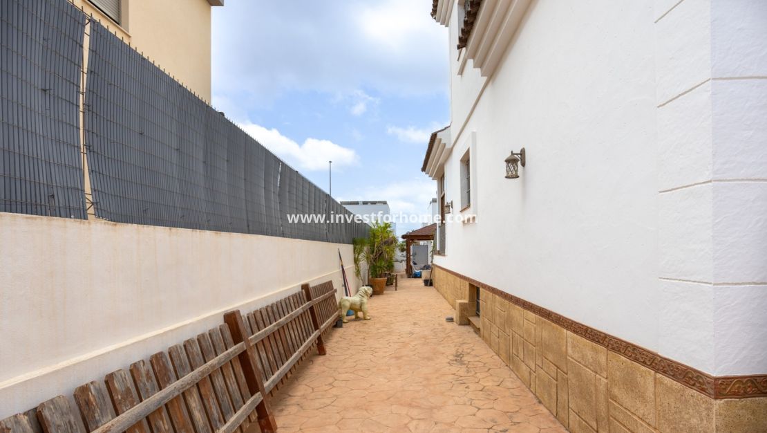Reventa - Chalet - Los Montesinos - Costa Blanca