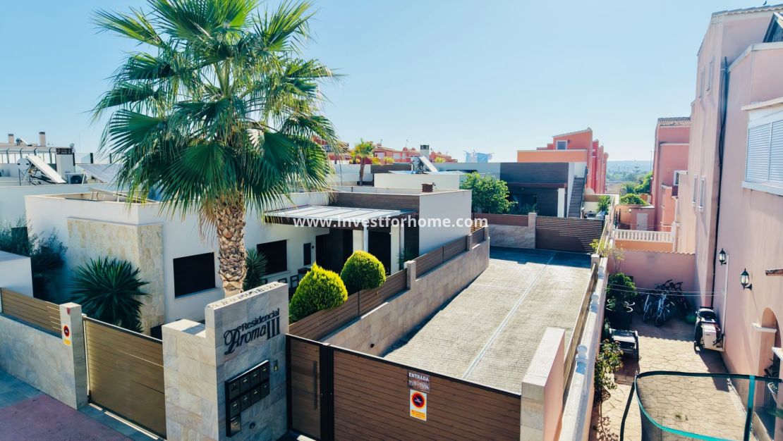 Reventa - Chalet - Los Montesinos - La Herrada