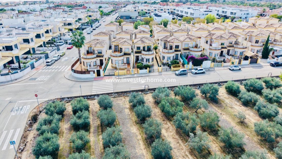 Reventa - Chalet - Los Montesinos - La Herrada