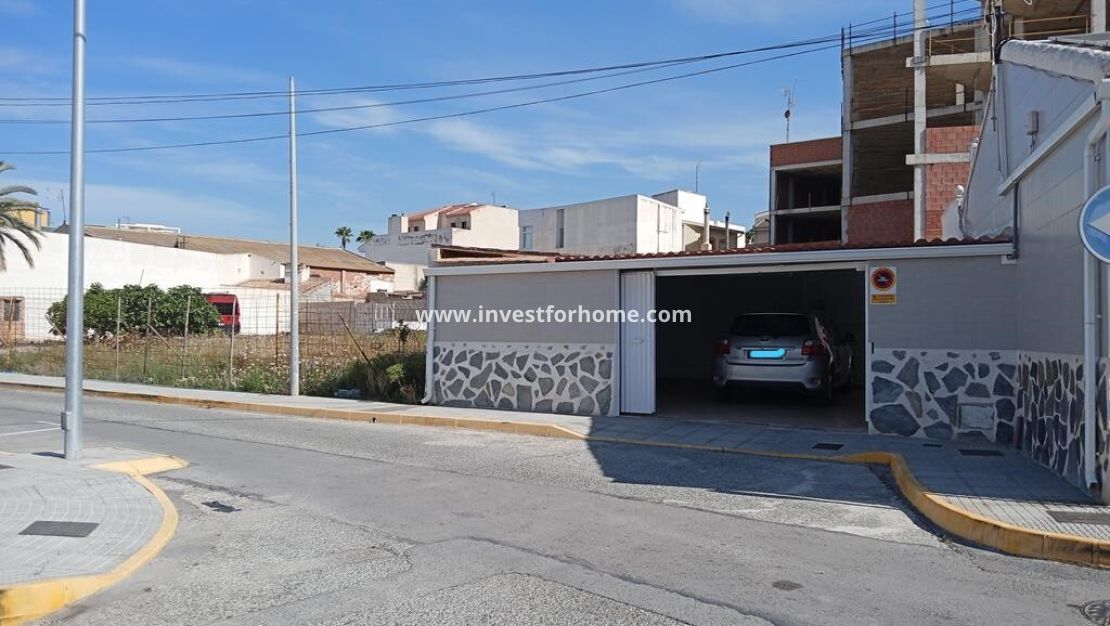 Reventa - Chalet - Los Montesinos - PUEBLO CENTRO
