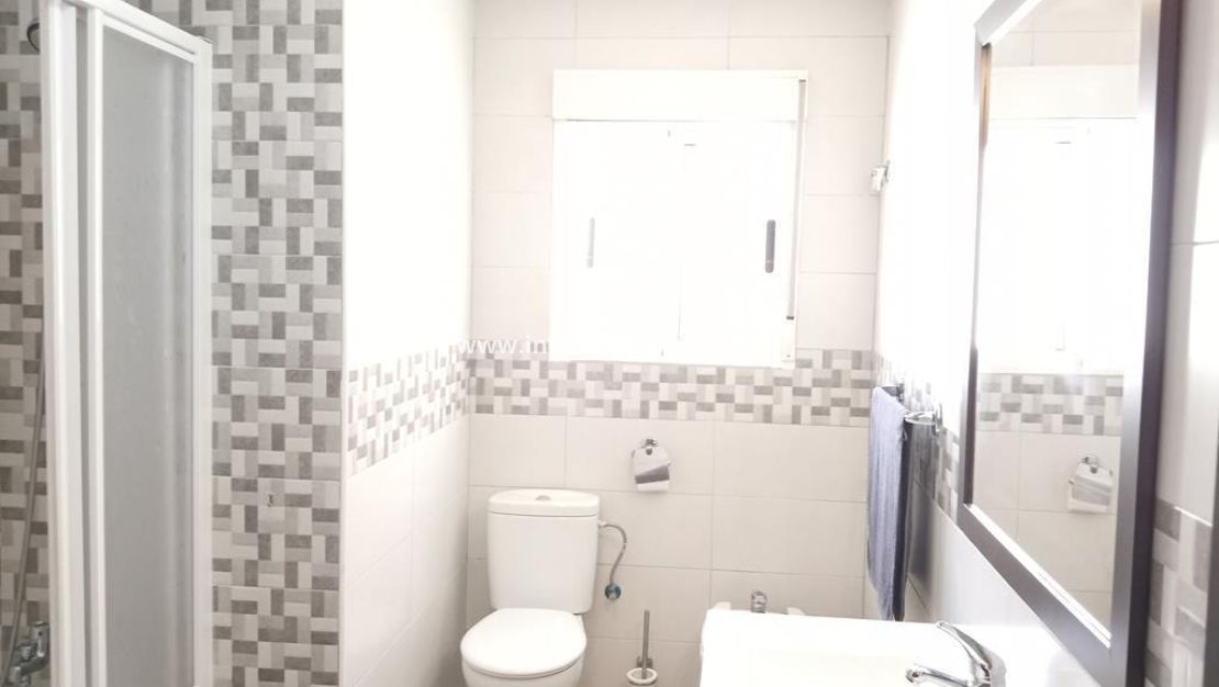 Reventa - Chalet - Los Montesinos - PUEBLO CENTRO