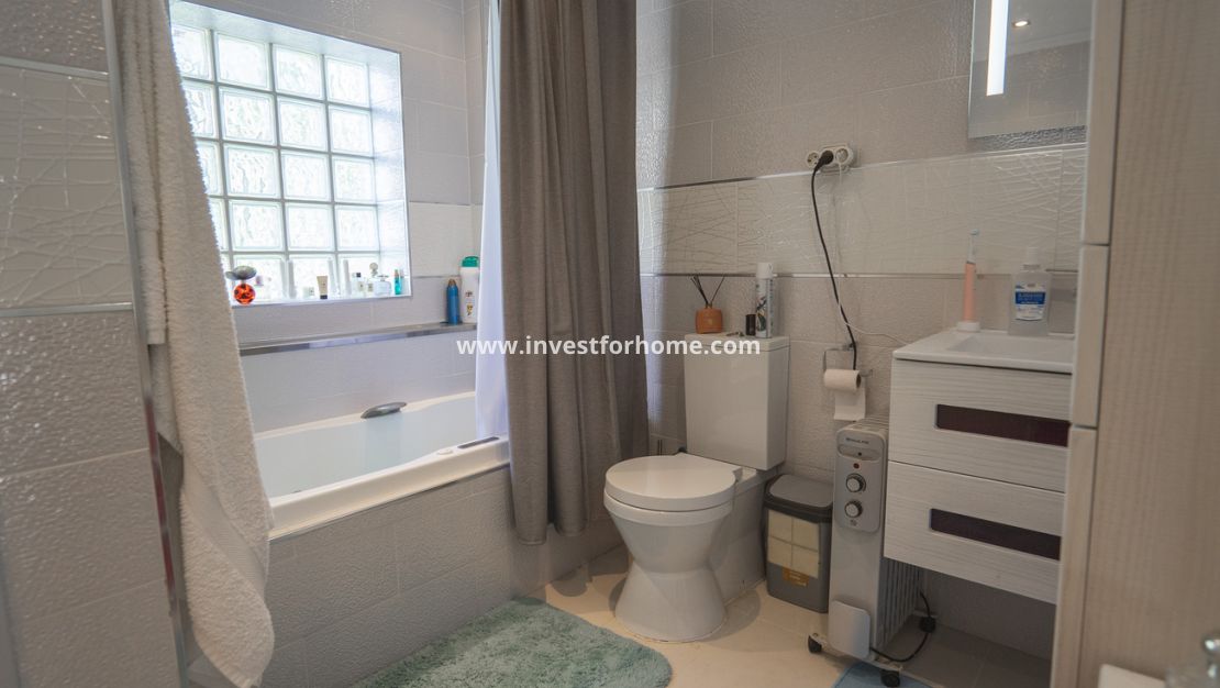 Reventa - Chalet - Orihuela Costa - Calle Mayor