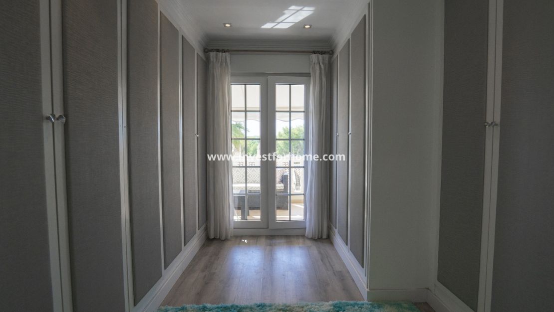 Reventa - Chalet - Orihuela Costa - Calle Mayor