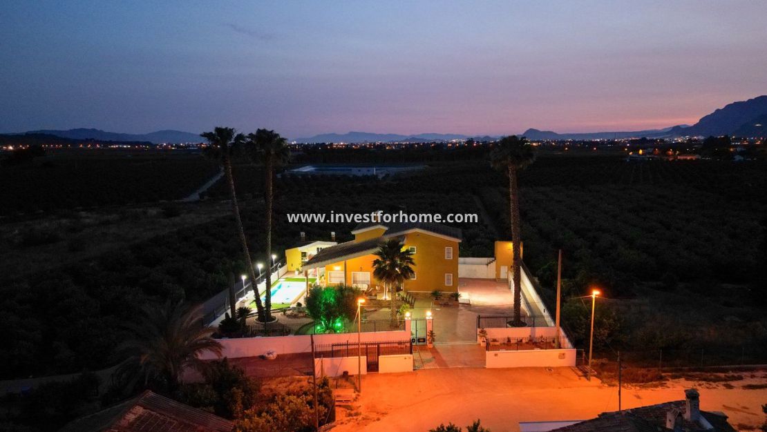 Reventa - Chalet - Orihuela Costa - Correntías Medias